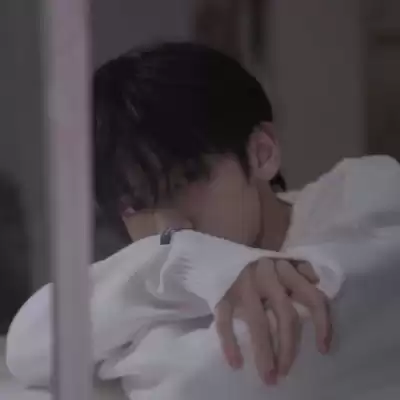 苍傲玉